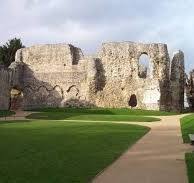 Ruinas de la Abadía de Reading (sur de Inglaterra) en la que se veneró parte de una mano del Apóstol Santiago